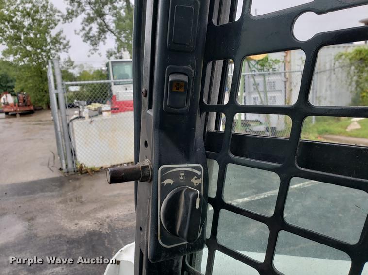 image for item EF9821 2012 Bobcat S770 skid steer