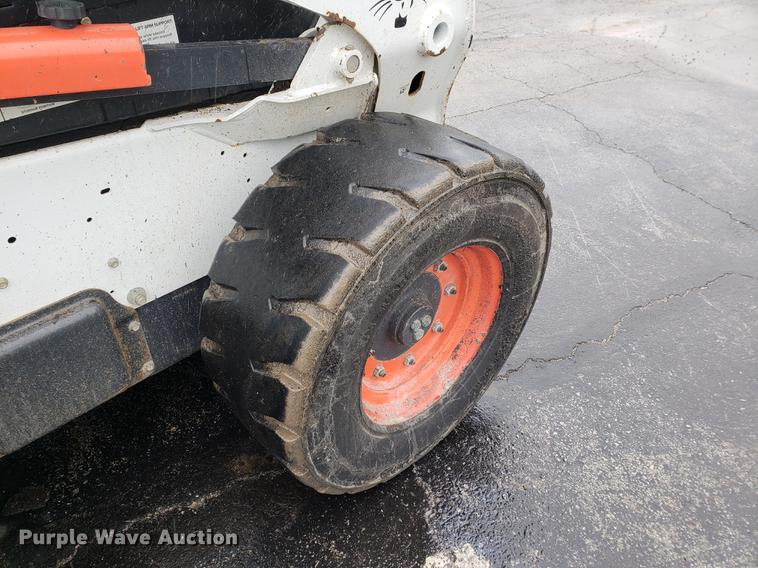 image for item EF9821 2012 Bobcat S770 skid steer