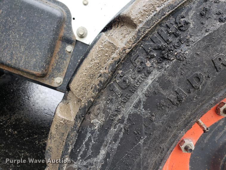 image for item EF9821 2012 Bobcat S770 skid steer