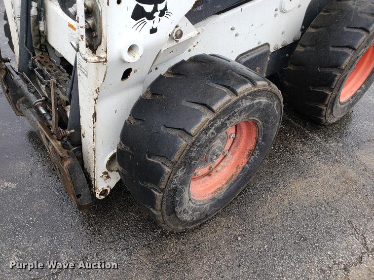 image for item EF9821 2012 Bobcat S770 skid steer