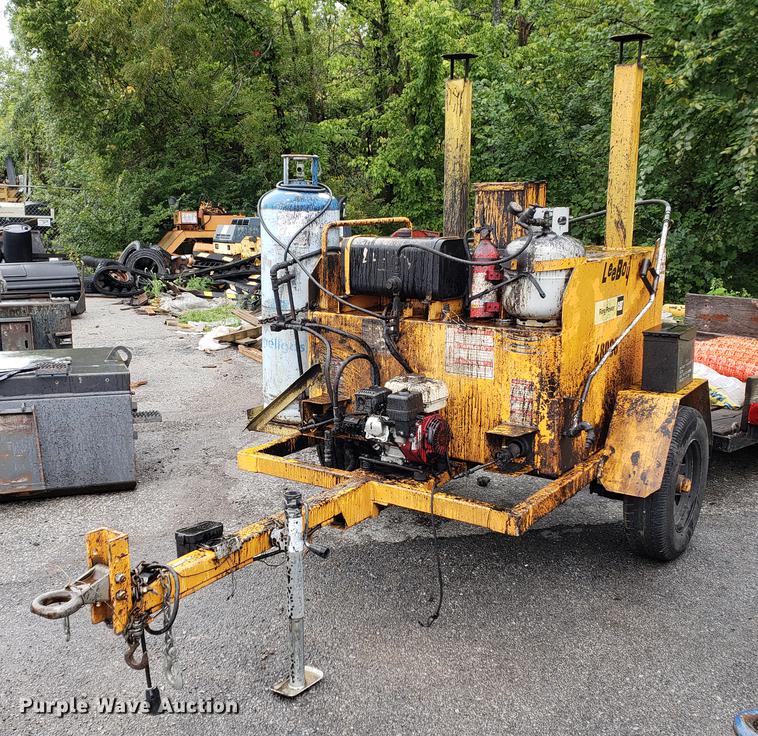 image for item EF9822 Lee Boy L250 tack wagon