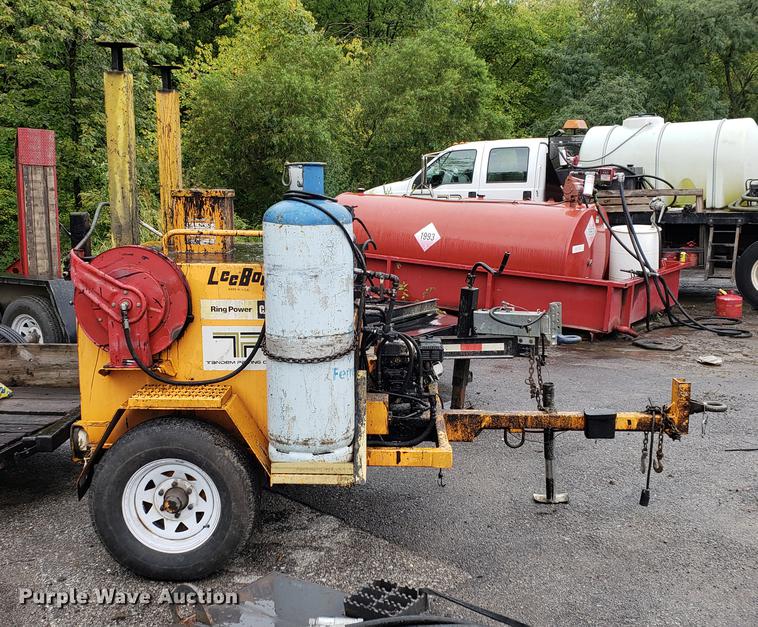 image for item EF9822 Lee Boy L250 tack wagon