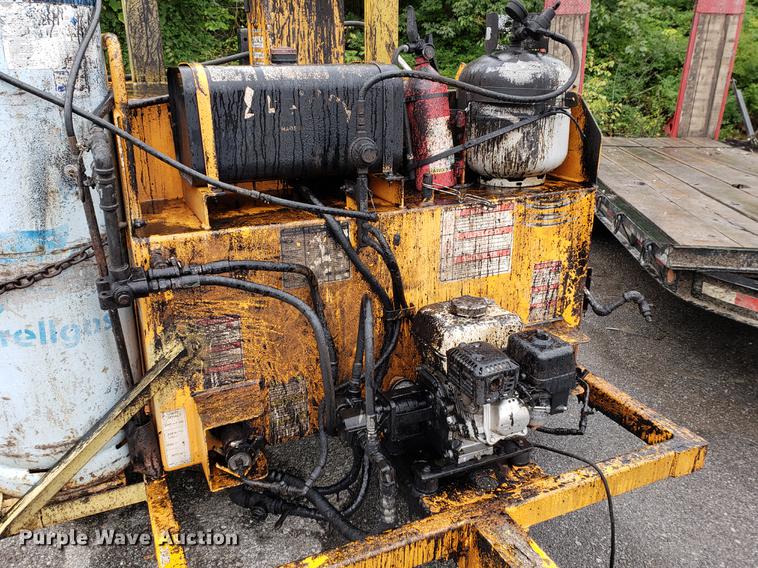 image for item EF9822 Lee Boy L250 tack wagon