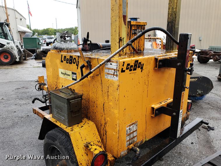 image for item EF9822 Lee Boy L250 tack wagon