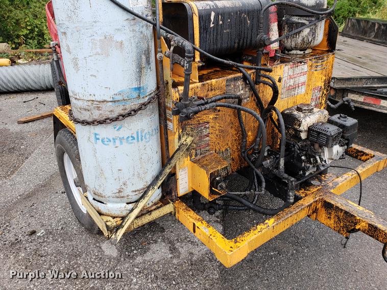 image for item EF9822 Lee Boy L250 tack wagon