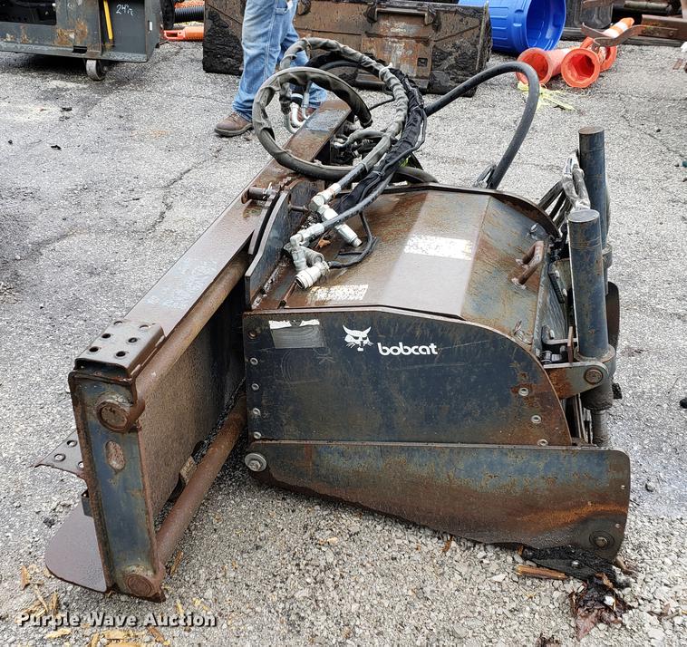 image for item EF9824 Bobcat cold planer