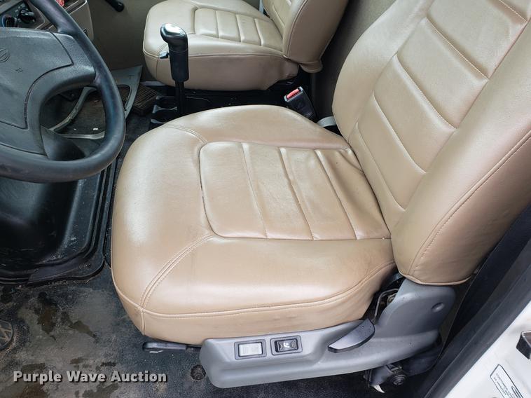 image for item EF9826 2006 Sterling AT9500 semi truck