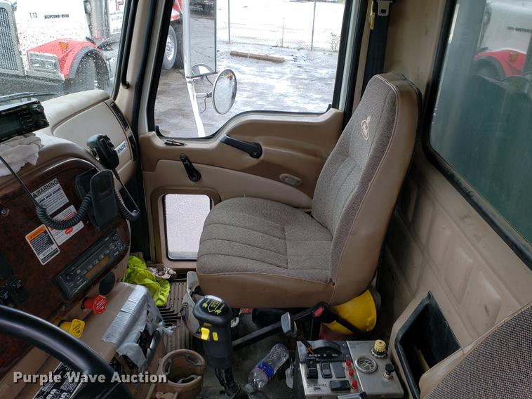 image for item EF9827 2007 Mack CV713 dump truck