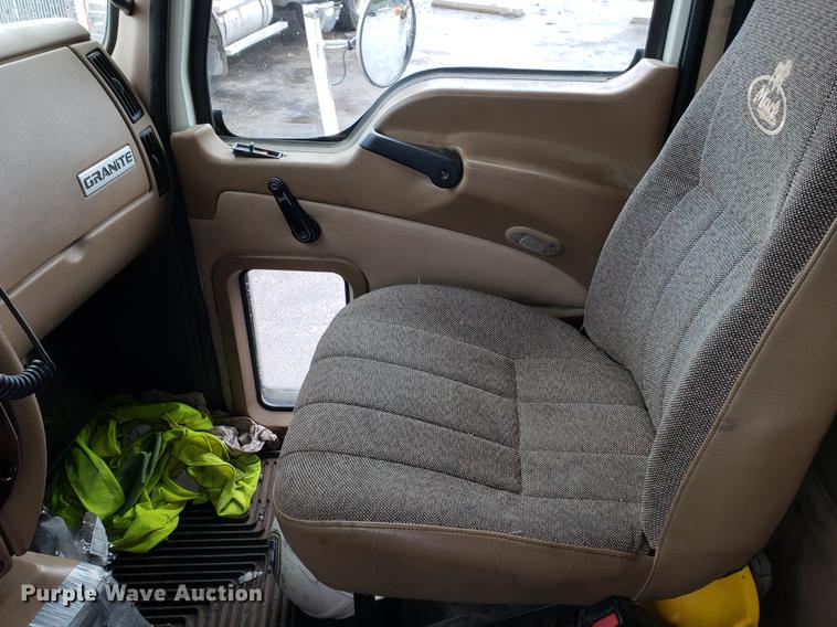 image for item EF9827 2007 Mack CV713 dump truck