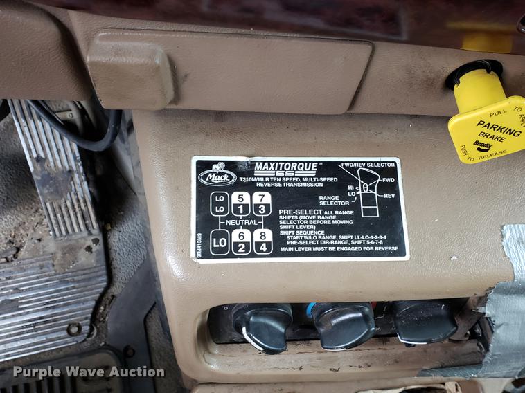 image for item EF9827 2007 Mack CV713 dump truck