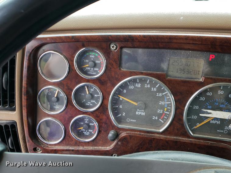 image for item EF9827 2007 Mack CV713 dump truck