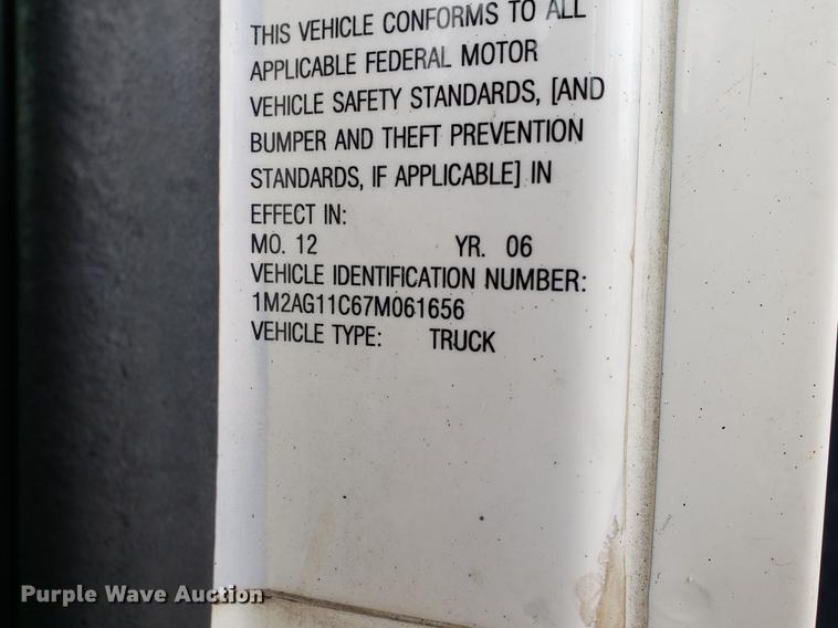 image for item EF9827 2007 Mack CV713 dump truck