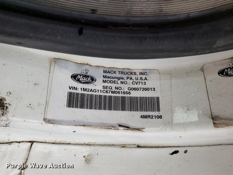 image for item EF9827 2007 Mack CV713 dump truck