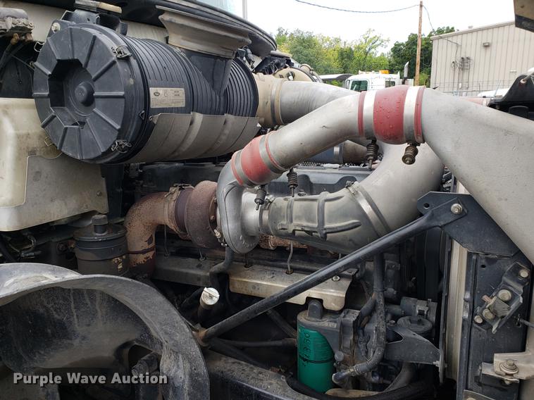 image for item EF9827 2007 Mack CV713 dump truck