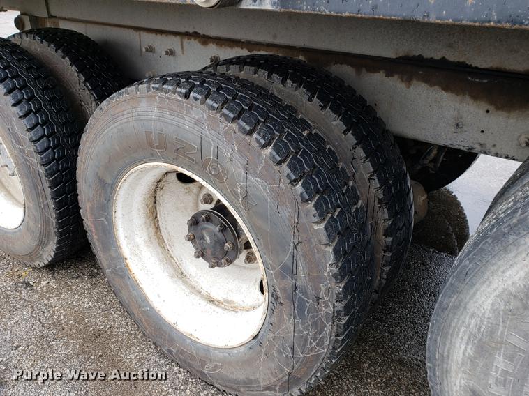 image for item EF9827 2007 Mack CV713 dump truck