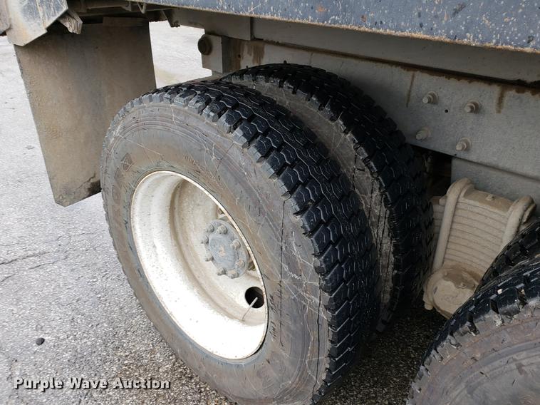 image for item EF9827 2007 Mack CV713 dump truck