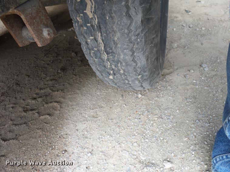 image for item EI9902 Coleman MH4000RDKH light plant