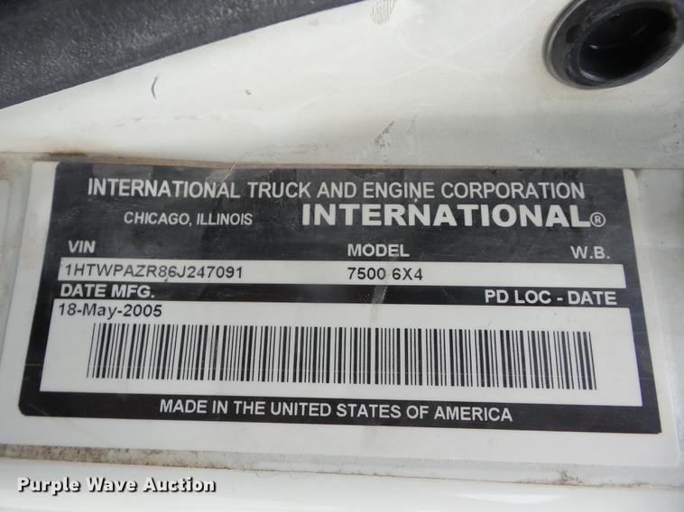 image for item EI9909 2006 International 7500 dump truck