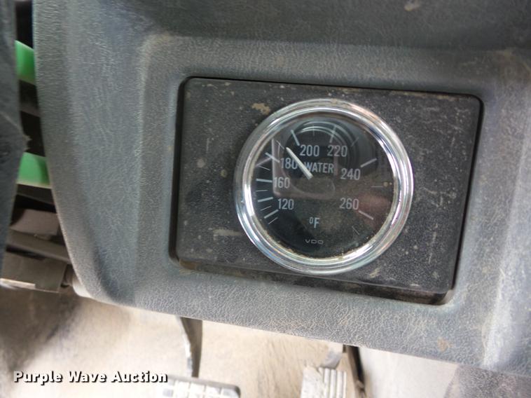 image for item EI9909 2006 International 7500 dump truck