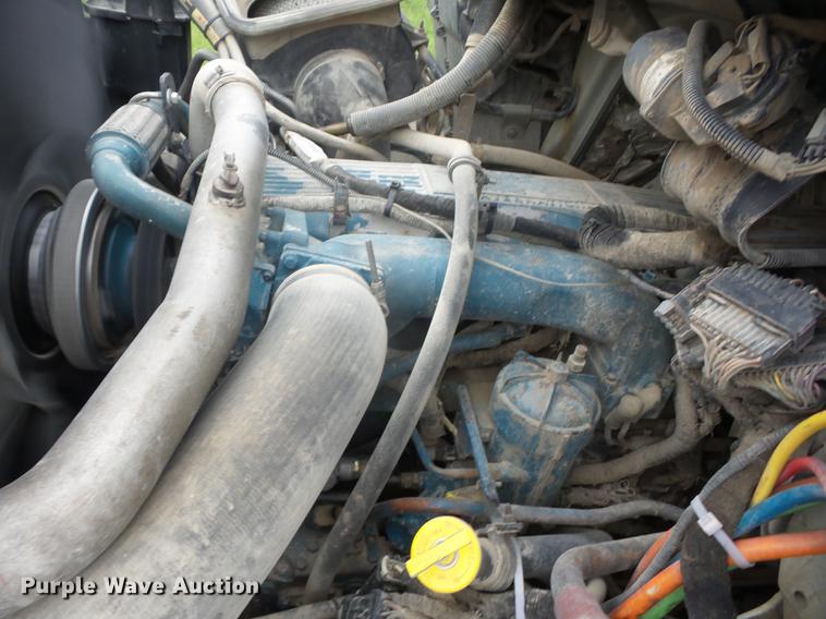 image for item EI9909 2006 International 7500 dump truck