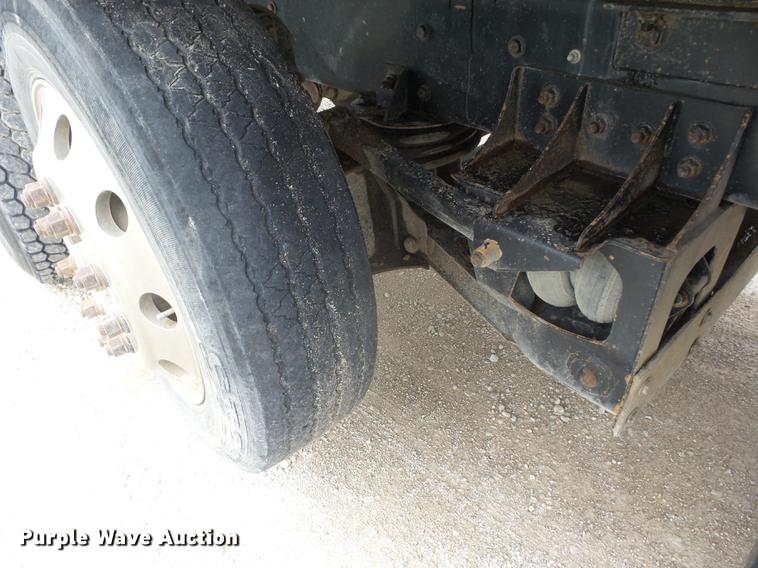 image for item EI9909 2006 International 7500 dump truck