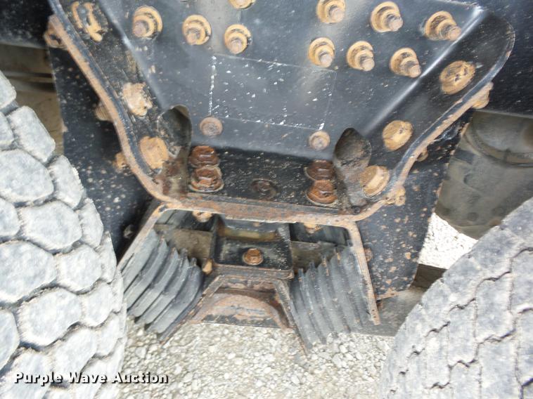 image for item EI9909 2006 International 7500 dump truck