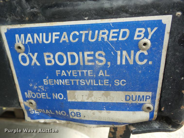 image for item EI9909 2006 International 7500 dump truck