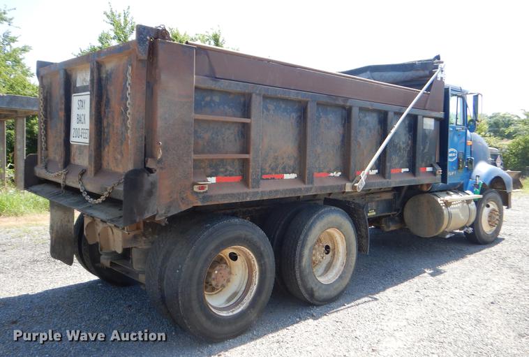 image for item EK9632 1995 International 9400 dump truck