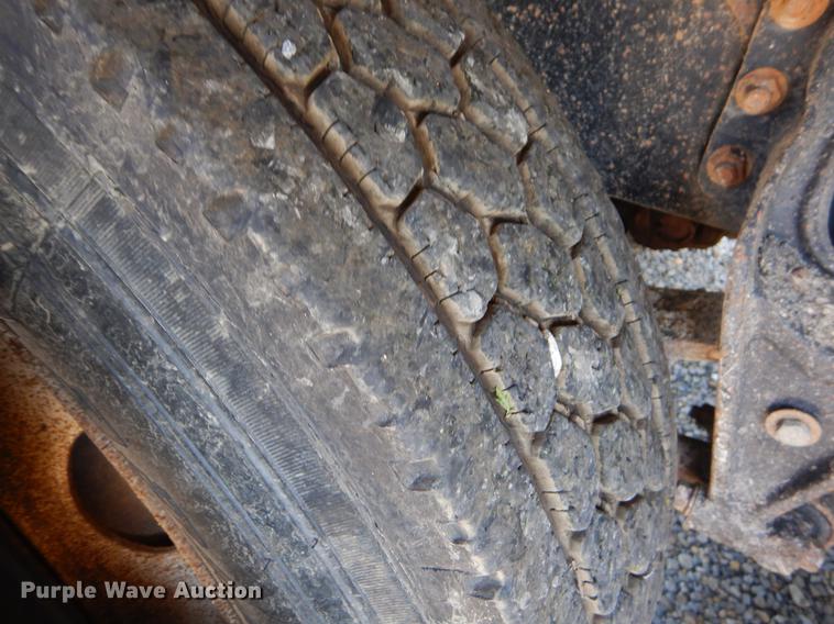 image for item EK9632 1995 International 9400 dump truck