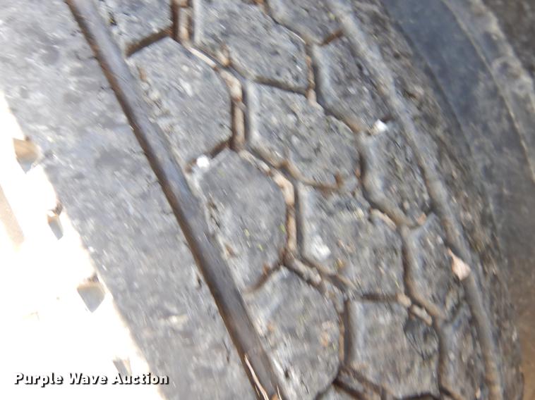 image for item EK9632 1995 International 9400 dump truck