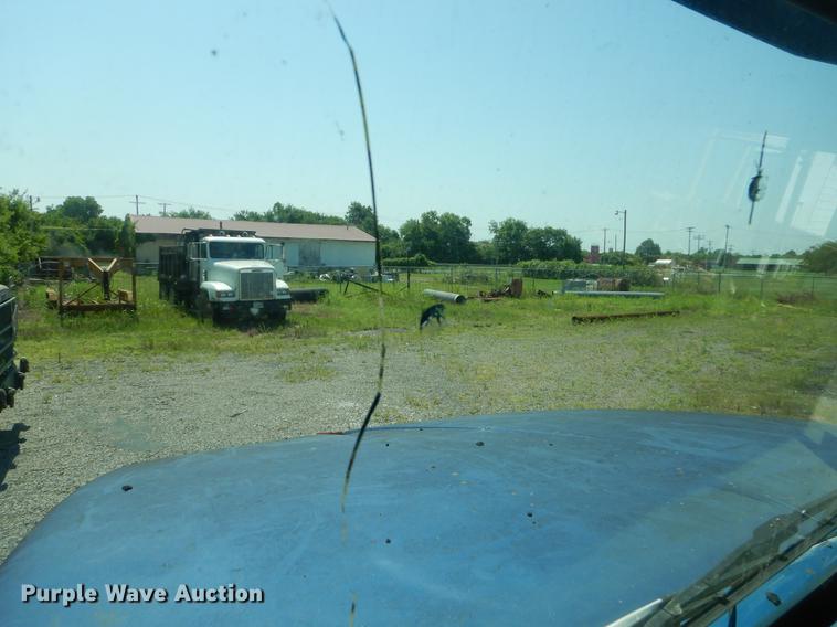 image for item EK9632 1995 International 9400 dump truck