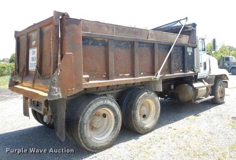 image for item EK9633 1989 Freightliner FLD dump truck