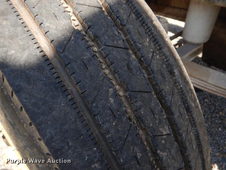 image for item EK9633 1989 Freightliner FLD dump truck