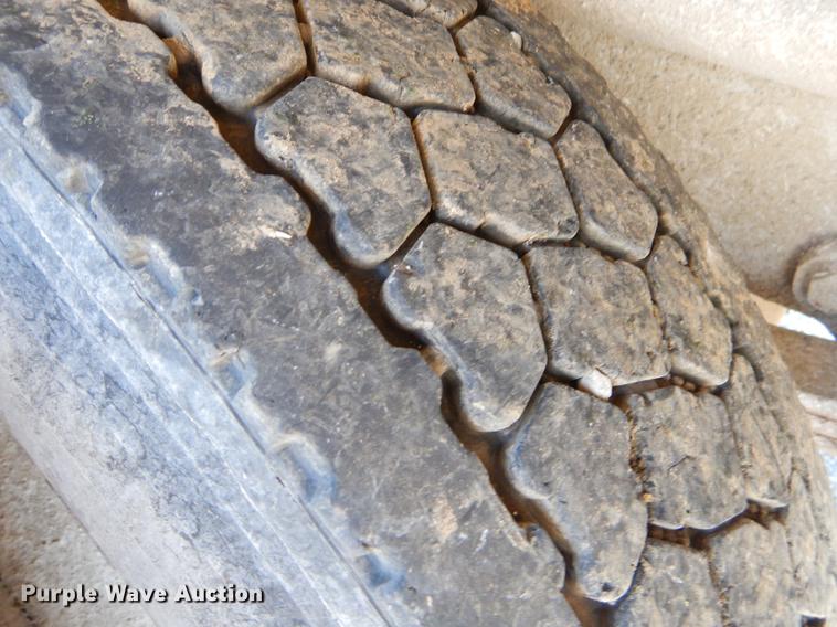 image for item EK9633 1989 Freightliner FLD dump truck