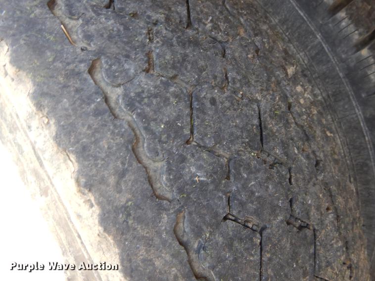 image for item EK9633 1989 Freightliner FLD dump truck