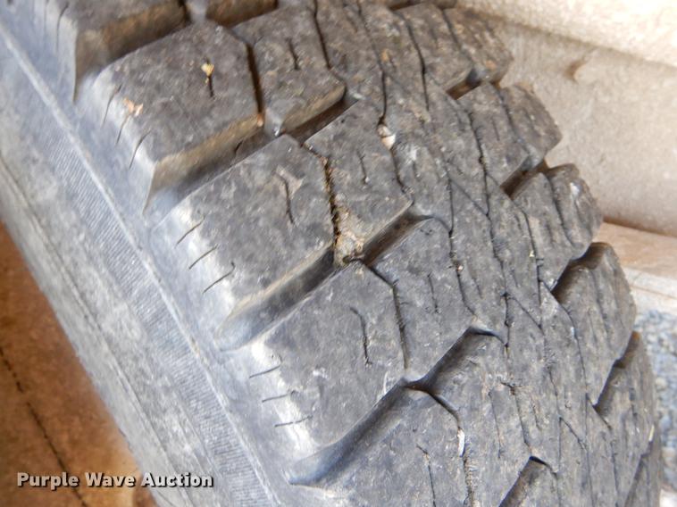 image for item EK9633 1989 Freightliner FLD dump truck