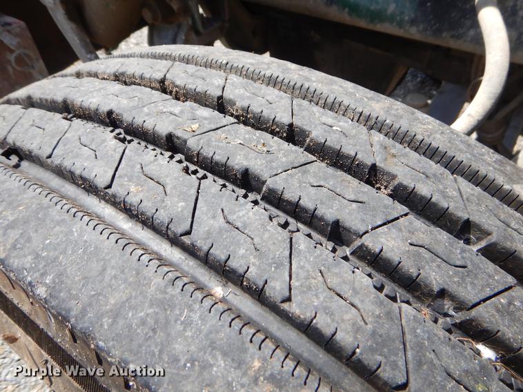 image for item EK9633 1989 Freightliner FLD dump truck