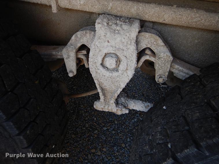 image for item EK9633 1989 Freightliner FLD dump truck