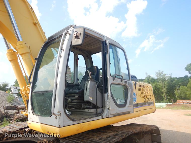 image for item EK9733 2004 Kobelco SK250LC excavator