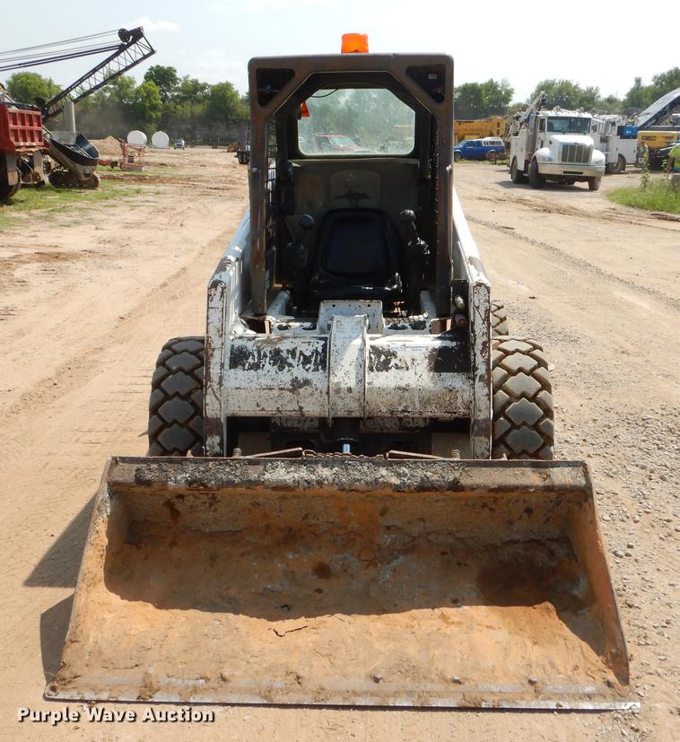 image for item EK9744 2002 Bobcat 763 skid steer