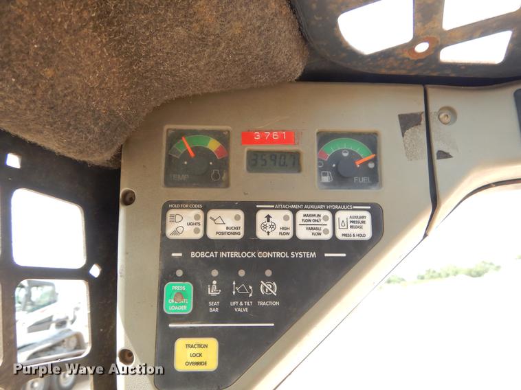 image for item EK9744 2002 Bobcat 763 skid steer