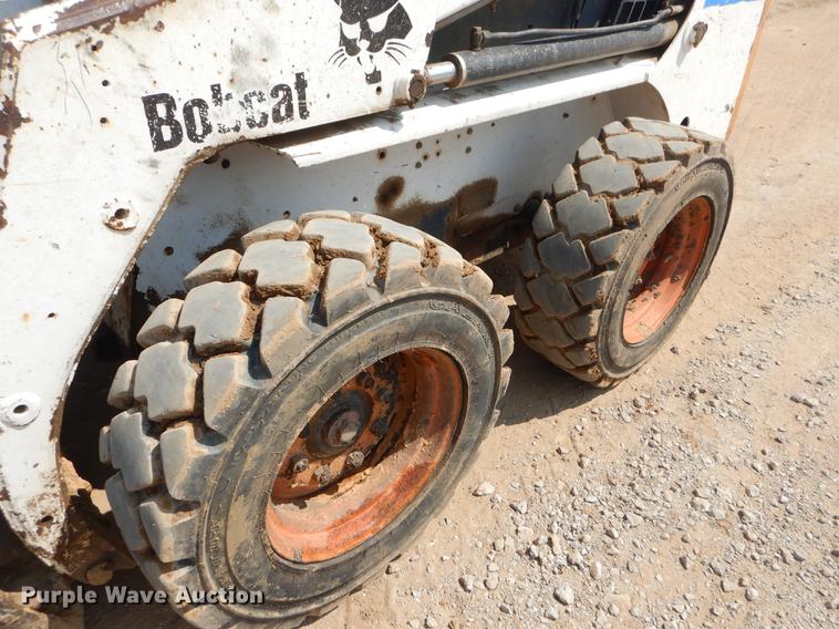 image for item EK9744 2002 Bobcat 763 skid steer