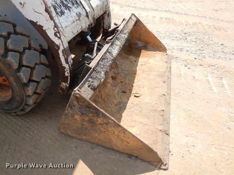 image for item EK9744 2002 Bobcat 763 skid steer