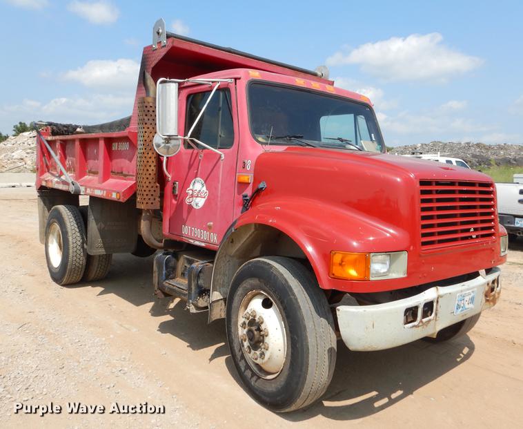 image for item EK9745 1990 International 4700 dump truck