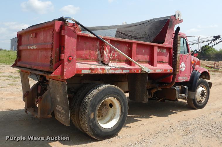 image for item EK9745 1990 International 4700 dump truck