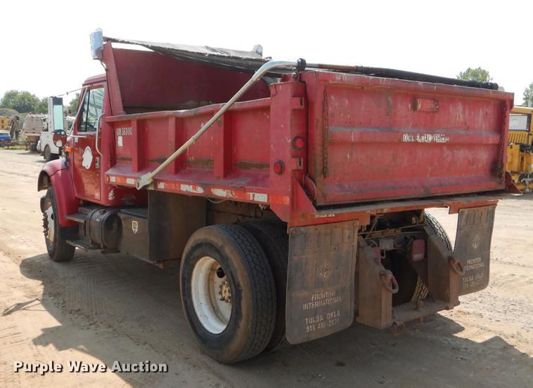 image for item EK9745 1990 International 4700 dump truck