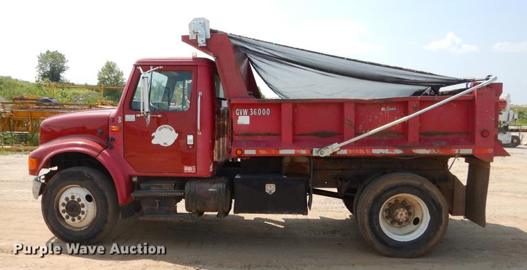 image for item EK9745 1990 International 4700 dump truck