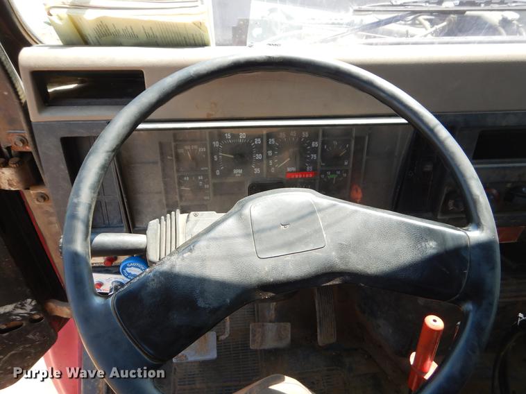 image for item EK9745 1990 International 4700 dump truck