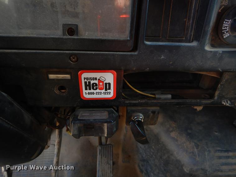 image for item EK9745 1990 International 4700 dump truck