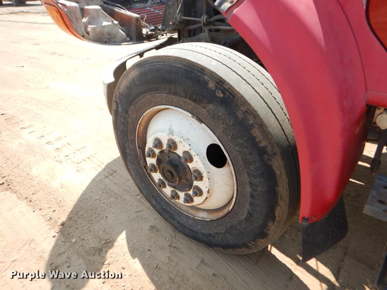 image for item EK9745 1990 International 4700 dump truck